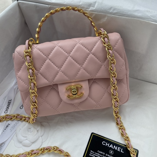 On July 20, 2023, the new Chanel23s with a large mini handle is too fragrant ❤️ Adhere to the principle of not taking action unless you are tempted! Durable sheepskin. In 23s, I finally saw the thrilling leather, which is incredibly delicate and smooth, m