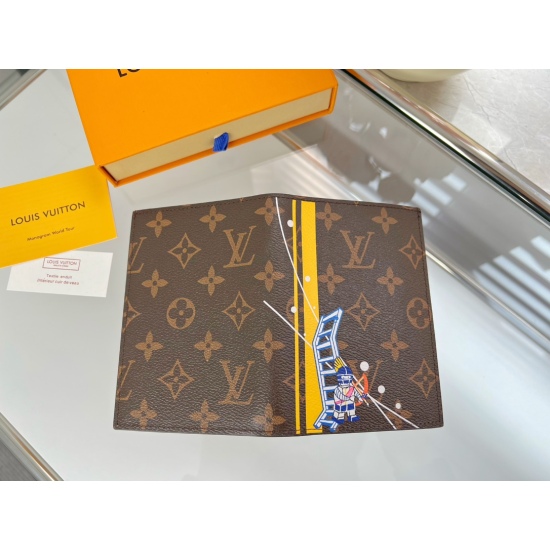 2023.07.11  LV M62089 passport holder! (A new passport book for autumn and winter 2020! In order to commemorate the 15th anniversary of the release of Brad Pitt's Trojan War, designer Charles Schindler designed a series of bags inspired by the Trojan War)