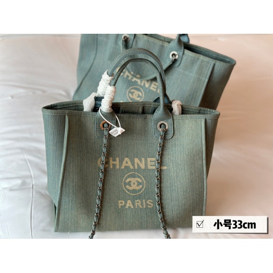 2023.10.13 255 170 unboxed size: 38 * 30cm (large) 33 * 25cm (small) Is there a vacation arrangement! Xiaoxiangjia Cowboy Beach Bag: Arrangement! Arrange! The beach bag released this year is really beautiful! Washed old models have a more sophisticated fe