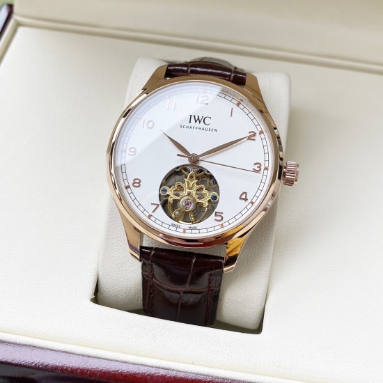 20240408 White Shell 550, Rose Gold 570. 【 Minimalist Style Fashion Hot Selling 】 Wanguo-IWC Men's Watch Fully Automatic Mechanical Movement Mineral Reinforced Glass 316L Precision Steel Case with Genuine Leather Band for Business and Leisure Classic Atmo