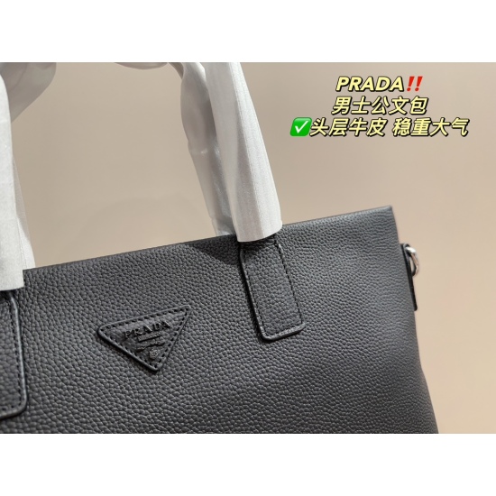 2023.11.06 Head layer cowhide P310 ⚠ The size 37.27 Prada men's briefcase can be carried diagonally and has a large portable capacity. It can be used for black and versatile files and computers, and the classic material is very wear-resistant. It is the f