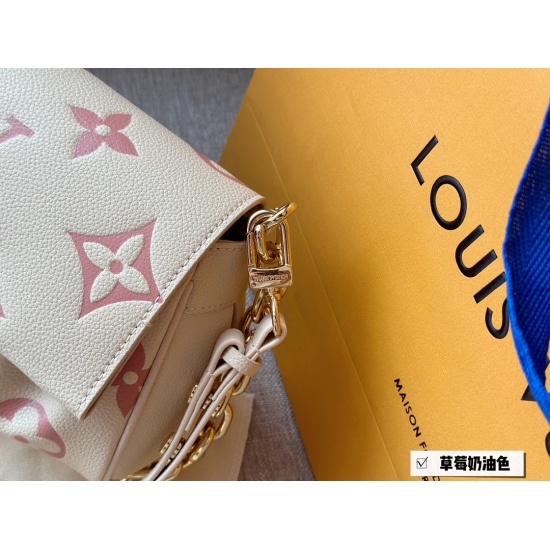 2023.10.1 P240 Box size: 23 * 14cmL Home Favorite Chain Bag Summer Strawberry Milk Favorite Cute, Slender and Cute Dumpling Bag Customized Hardware, Cowhide Quality! allocation ✅ 2 types of shoulder straps