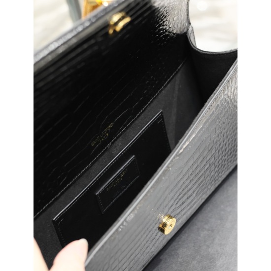 20231128 Batch: 580Classic Kate_ Black crocodile patterned gold buckle with tassel classic flip handbag ✨ ❀ A highly representative metal logo logo logo, imported Italian crocodile grain cowhide, simple metal decoration, overall low-key, exquisite and ver