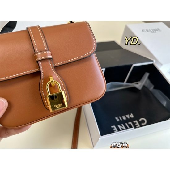 2023.10.30 P230 (Folding Box) size: 1612.5 Celine Celine 23 New Product TABOU Mini Lock Head Bag Flip Cover with Decorative Lock Buckle, Snap Open Double Layer Organ Style Partition ➕ Handheld design meets the demand for exquisite girl capacity ‼️ Super s