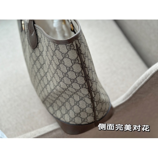 On March 3, 2023, 230 no box size: 40 * 27cmGG 23ss shopping bag tote: handheld: armpit! The first time I saw a retro style GG Tote was a real eye-catching sight!