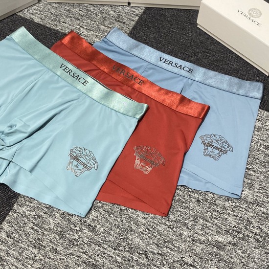 2024.01.22 Versace Classic Medusa Collection! Fashionable men's underwear! Exquisite hot stamping logo! Foreign trade foreign orders, original quality, seamless cutting technology, scientific matching of 91 ice silk+9% spandex, smooth, breathable and comf