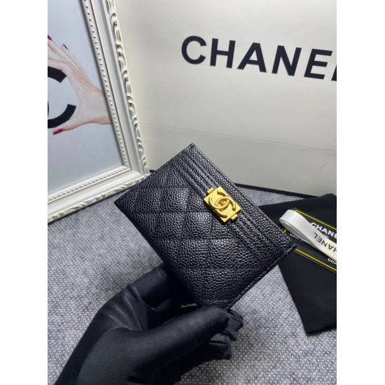 P260 Chanel new imported original cowhide truck bag, I really like the colors in this series. Summer feel supports counter inspection, authentic packaging, and each color has its own ID card photo. Size: 11cm, model 84430