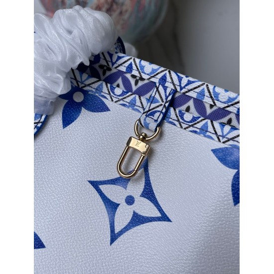 20231125 P640 [Exclusive Real Shot of Top Original Order] M22979 Blue Shopping Bag Collection's new season NEVERFULL Medium Handbag. This Neverfull Medium Handbag features a Giant Monogram pattern on elegant canvas, creating a watercolor like atmosphere f