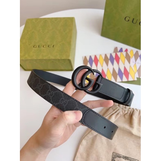 On December 14, 2023, Gucci calf leather patchwork GG Supreme vintage canvas, with 3-hole adjustment for the matching version, and a genuine horizontal logo with a width of 3.0cm painted black craftsmanship GG buckle