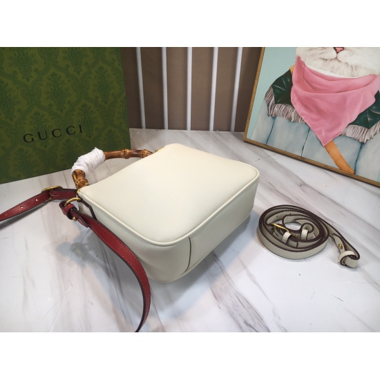 July 20th, 2023, Gucci Diana Bamboo Joint Small Shoulder Backpack. This Gucci Diana bamboo joint handbag combines two recognizable brand elements: a bamboo joint handle and dual G accessories. This accessory is crafted with orange leather craftsmanship, p