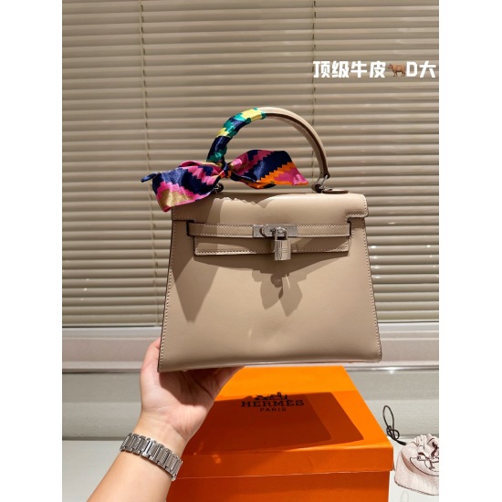 On October 29, 2023, the imported top layer cowhide P285Herms Kelly Coloratic bag is an exclusive classic and popular pure leather shipment! Pure leather inside and outside! A collection of thousands of favors and a unique Hermes Birkin Kelly bag counter 