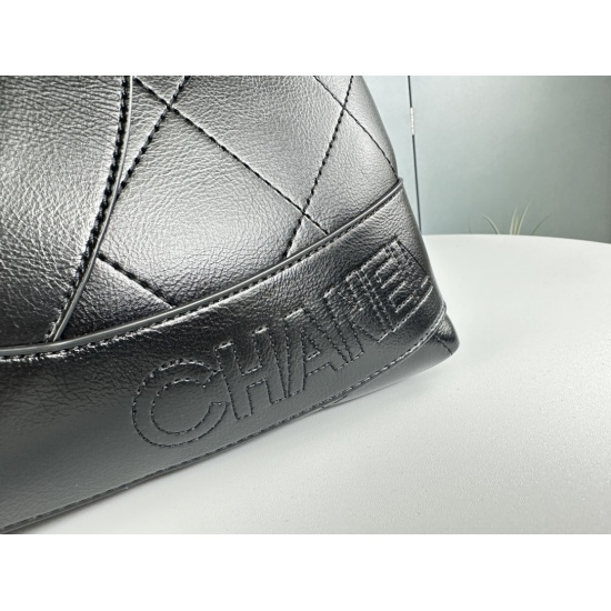 2023.07.20 New 2023 New Chanel Chanel Bag Recommendation | | The new Chanel bags in 2023 have a wide range of shapes, and various decorations also reflect the delicacy to the extreme. Chanel Chanel's bag can be said to be the dream piece in every girl's h