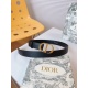 On August 7th, 2023, Dior Dior's saddle belt is a classic accessory. Smooth cow leather creates a smooth texture and elegant temperament. Featuring a retro gold decorative metal CD belt buckle, the design is slim and can be paired with skirts, pants, or d