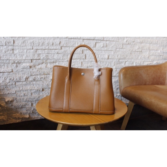 twenty million two hundred and forty thousand three hundred and seventeen ✈️  Emma Hermes Large Special Approval: 550 Small Special Approval: 530 Recognize Exclusive Quality Exclusive Factory Code Garden Bag Garden Party Hermes One of the Classic Represen