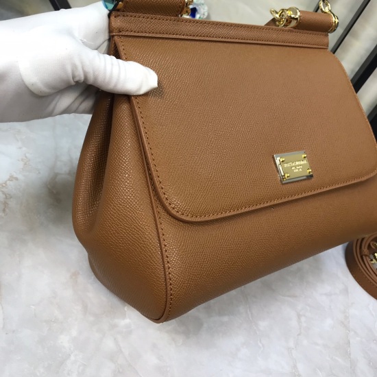 20240319 batch 430 original order [Dolce Gabbana Dolce Gabbana] Classic solid color versatile, favorite of many celebrities, can be paired with crossbody mirrors for overseas purchasing of specialized products! Imported palm grain cowhide with original ha