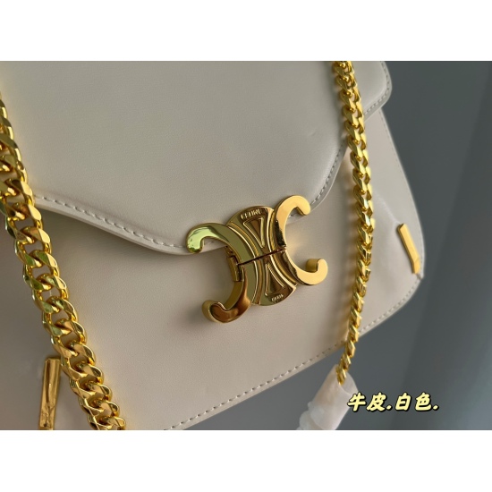 2023.10.30 230 box size: 23.5 * 18cm Celine 22 new! The Arc de Triomphe Besace chain underarm bag is made of toothpick patterned box calfskin, and its capacity is very good for daily use 〰️ Only under the armpit and back