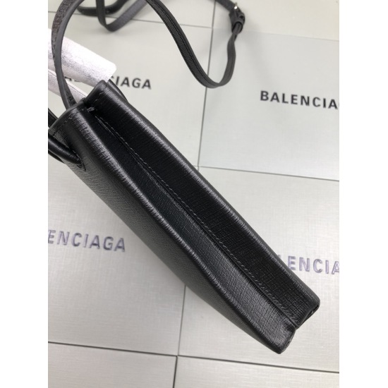 Batch 650 Balenciaga from Balenciaga in 20240324. Italian imported explosive pattern top layer cowhide tassel style small black nail (large bottom length 38cm * 24cm * 12cm) (medium bottom length 30cm * 19cm * 11cm/) (mini bottom length 23cm * 15cm * 62cm