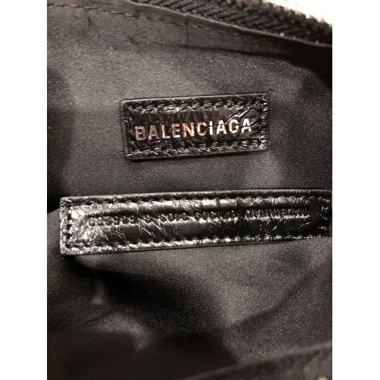 Batch 650 Balenciaga from Balenciaga in 20240324. Italian imported explosive pattern top layer cowhide tassel style small black nail (large bottom length 38cm * 24cm * 12cm) (medium bottom length 30cm * 19cm * 11cm/) (mini bottom length 23cm * 15cm * 21cm
