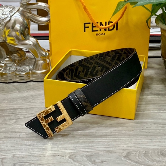 20231004 FENDI (Fendi) counter with the same width of 4.0CM, double loop front and back, belt with FF button buckle, dual color Cuoio Romano leather material, reverse fabric with tobacco yellow and black FF patterns, black enamel metal finish, fashionable