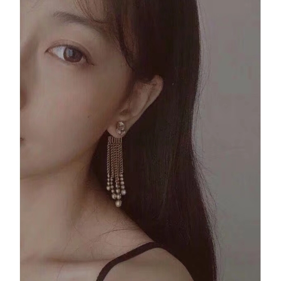20240411 BAOPINZHIXIAAODior rhinestone gradient leaf tassel earrings crafted with super precision to create perfect earrings. Selected original consistent brass material paired with pure silver needle for sweet upper body temperament 35