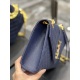 20231128 batch: 730 # Envelope # blue gold buckle_ The classic and timeless medium grain embossed and stitched genuine leather envelope bag features a V-shaped diamond patterned caviar pattern in the sky, paired with Italian cowhide and eye-catching Y fam