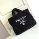 2024.03.12 P630 'Black' Prada ͎.͎  A new plush shopping bag that cannot be rejected! The soft and sticky fur texture is super comfortable and looks warm. It can hold cute and concave shapes, which is fashionable and popular on the internet. Girls who like