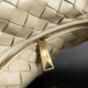 20240328 Original Order 750 Special Grade 870 Bottega veneta ͙.——— The latest weaving and knotting hobo is made of top-notch sheepskin leather, which is very soft and has a unique shape that is particularly practical and durable. It retains traditional we