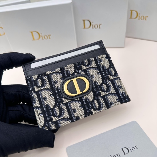 2023.09.27 Brand: Dior D46