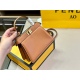 2023.10.26 225 comes with a foldable box size of 20 * 15cm Fendi peekaboo series 