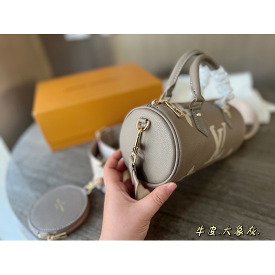 2023.10.1 220 box size: 20 * 10cmL home papillon bb Babylon is truly super magical, made of grass colored cowhide material! Paired with wide shoulder straps and zero wallet ⚠️ Cowhide quality! Search Lv Babylosaurus