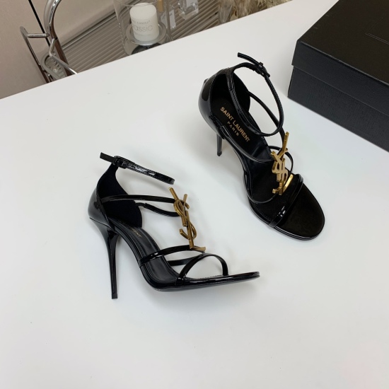 20240326 SAINT LAUREN * letter sandals. Super Invincible Women Flavor Artifact - A must-have for women! Compare the differences between fully customized Z products, molded shoe toe hardware, and perfectly consistent products on the market. Material: Lacqu