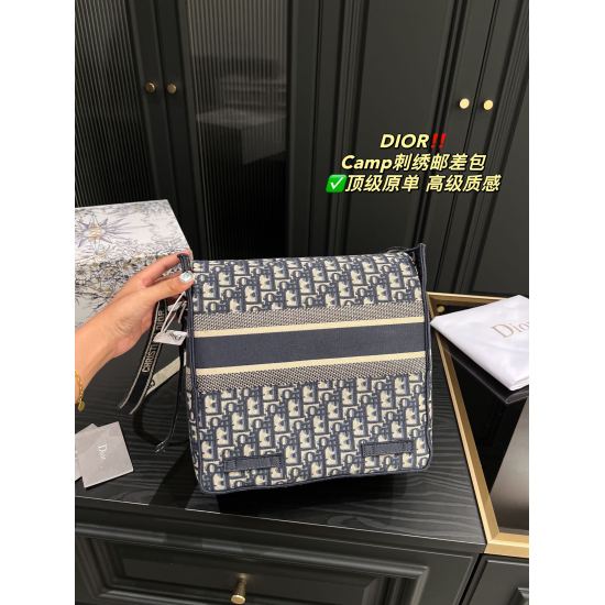 2023.10.07 P315 box matching ⚠️ Size 28.27 Dior Camp embroidered messenger bag ✅ I love the top original order! It's like killing men and women together! Embroidery and printing are completely non monotonous. The canvas material is really light, and there