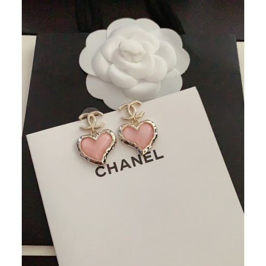 2023.07.23 ch * nel's latest pink love ❤ The earrings are made of consistent Z brass material