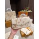 2023.10.1 Qixi limited pure leather P205 folding box ⚠️ Size 21.13LV Three in One Envelope Package with Strawberry Pendant Cream Strawberry Series is a sweet strawberry ice cream color, the actual product is really beautiful, close your eyes and rush!! Pi