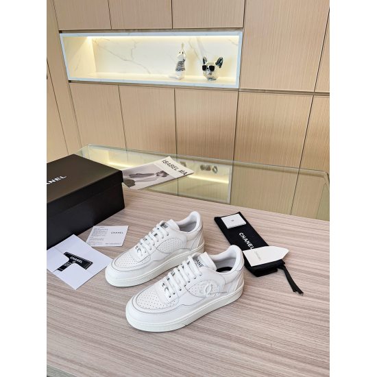 On January 5, 2024, 280 Chanel Chanel 23A, the latest full leather panda color scheme, small white shoes, casual sports shoes, skateboard shoes, original purchase, development, and sales of Xiaoxiang C's counter, another super hot selling product, beloved