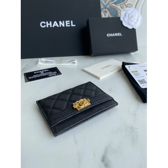 P260 [Original Order] CHANEL New Leboy Card Bag Arrived! The imported diamond pattern is very durable! The vintage gold buckle has a very fashionable and vintage feel ❤️ This small card bag has a high cost performance ratio, and you can also put some chan