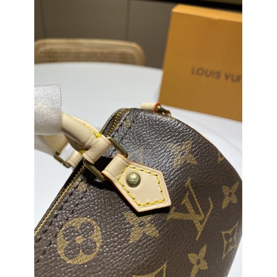 2023.10.1 p235 Guangzhou Baiyun Original 16CmLV Mini Classic Pillow Bag Colorful Leather NANO SPEEDY Handbag The Nano Speedy Handbag made of classic Monogram Canvas exudes the ultimate femininity, making it the ideal choice for carrying daily necessities.