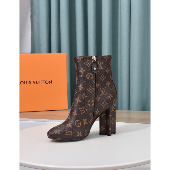 20240413LV High Heel Versatile Short Boots New Again!!! The official website and counter are simultaneously launched, with inner belt zipper and face leather: top layer cowhide+LV iconic floral leather, high-end sheepskin with inner foot pads, and wear-re