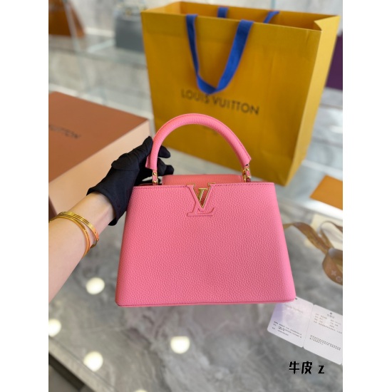 2023.10.1 [Commuter Bag] Recommendation: P320 is a relatively basic solid color version of CAPUCINES, one of LV's five major fashion handbag series. This article will discuss the size, loading capacity, and upper body effect of CAPUCINES. In its name, it 