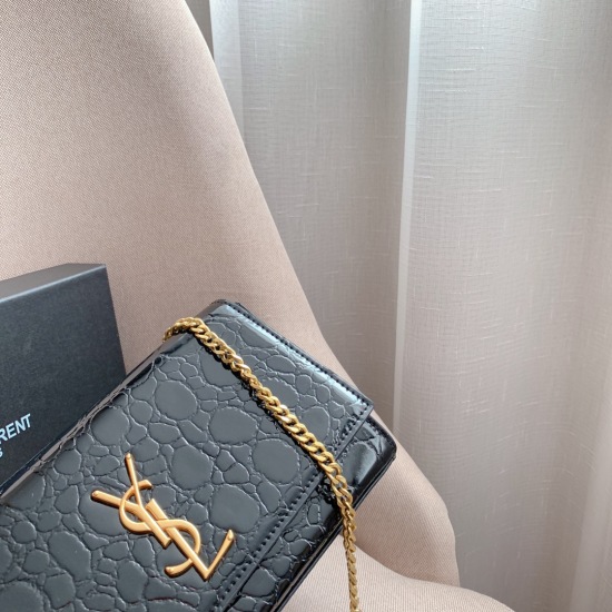 2023.10.18 P195 Sealed Gift Box Purchase Quality SAINT LAURENT ysl Saint Laurent High Quality Original Jelly Lacquer Fabric ⭐ The craftsmanship of high-end customized genuine plate to plate vacuum electroplating silver, hardware, leather metal, and other 