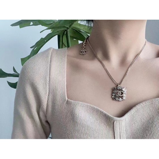 20240413 p75C Jia Fang Diamond CC Necklace Same Material