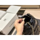 On October 13, 2023, 240 comes with a foldable box and an airplane box size of 18 * 19cm. The Chanel 23ss mini trash bag is also too beautiful! It's so beautiful, its capacity is also super! Handheld armpit crossbody