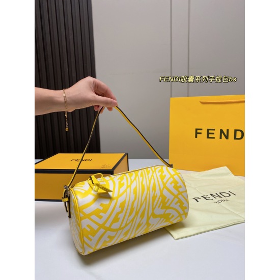 2023.10.26 P145 (with box) size: 2513FENDI Fendi Capsule Series Handbag with Long Shoulder Strap for Crossbody Capsule Series The color is really beautiful