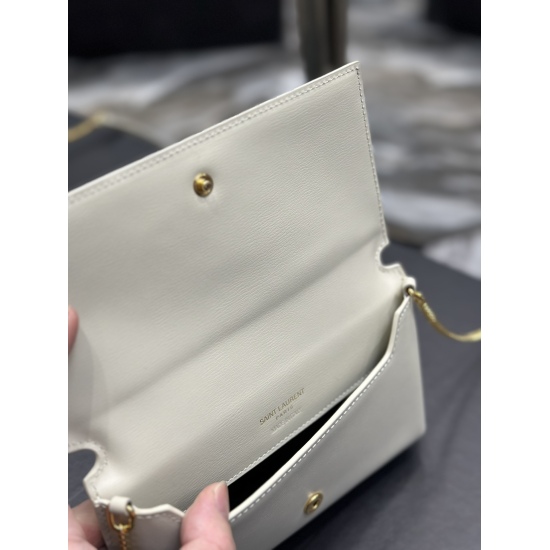20231128 Batch: 480MONOGRAM_ White hand rubbed pattern with gold buckle Phone Holder mini bag_ For the current super popular trend of small bags, this is definitely worth buying! Beauty and practicality coexist, and iPhone Plus can be included. Whether ma
