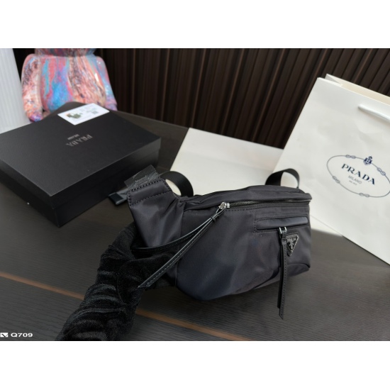 2023.11.06 145 Comes with Gift Box Prada Chest Bag Waistpack Unique Artistic Style, High Beauty Value, Must Come In Size 40.13cm
