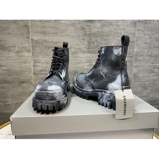 20240410 Top of the line version of Balenciaga STRIKE thick soled sneakers from the Balenciaga family, casual big toe shoes. The original replica of the big sole has a one-to-one mold, and the sole is fully stitched. It is not available in women's sizes o