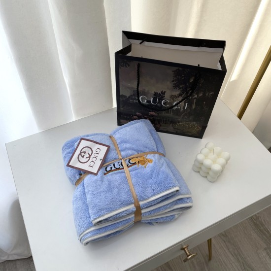 On December 22, 2024, GUCCI bath towels and towels are available to meet strict Italian standards ✅， 3 second super absorbent bath towel with 4 colors to choose from, using nanotechnology fibers, export quality ⚠ Cloud like softness, excellent quality, su