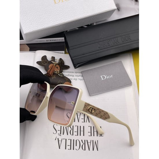 220240401 P85 [DIOR Dior] 2024 Spring New Trendy Popular Fashionable Box Sunglasses High Quality Wearing Comfort Website Popular Sunglasses Model: D3771