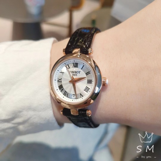 20240408 190 Roman leather belt style Tissot official synchronization 2021 new product. In March, Tissot released a new Jiali Xiaomei series, which is very simple overall. The 26mm dial is very delicate and compact, and the thickness is just right! Not as