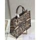 20231126 Large 780 [Dior] Popular Book Tote Shopping Bag, Apricot Paris Embroidery. This Book Tote handbag is inspired by Women's Creative Director Maria Grazia Chiuri, who is a flagship product that embodies Dior's aesthetic. It can store various daily n